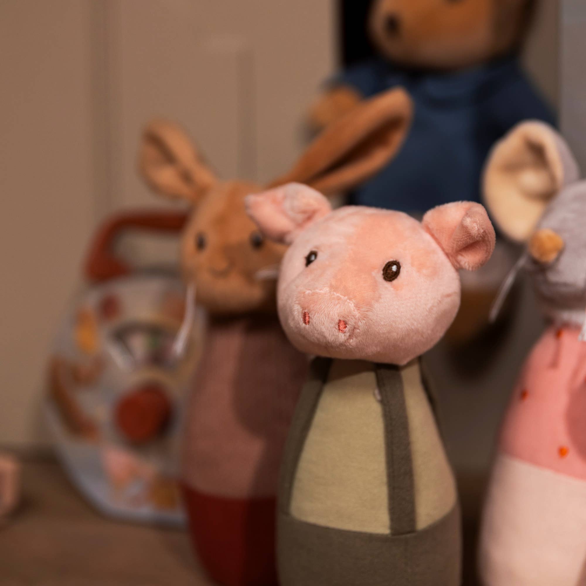 Friends Bowling Game EgmontTAYLOR + MAX