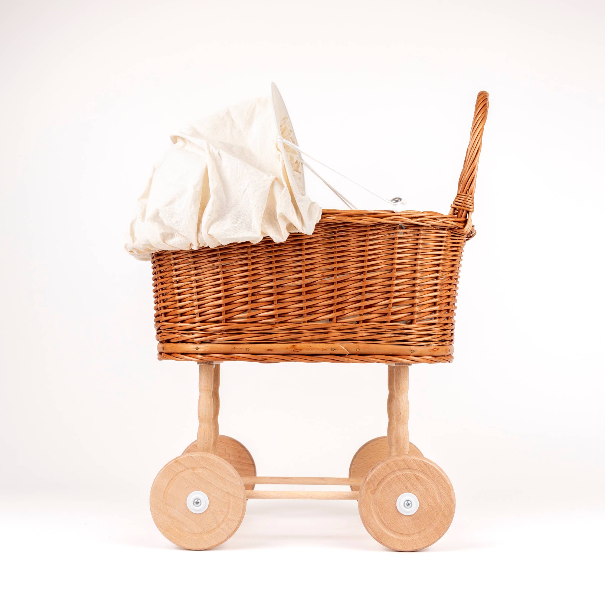 Wicker Pram Eggshell EgmontTAYLOR + MAX