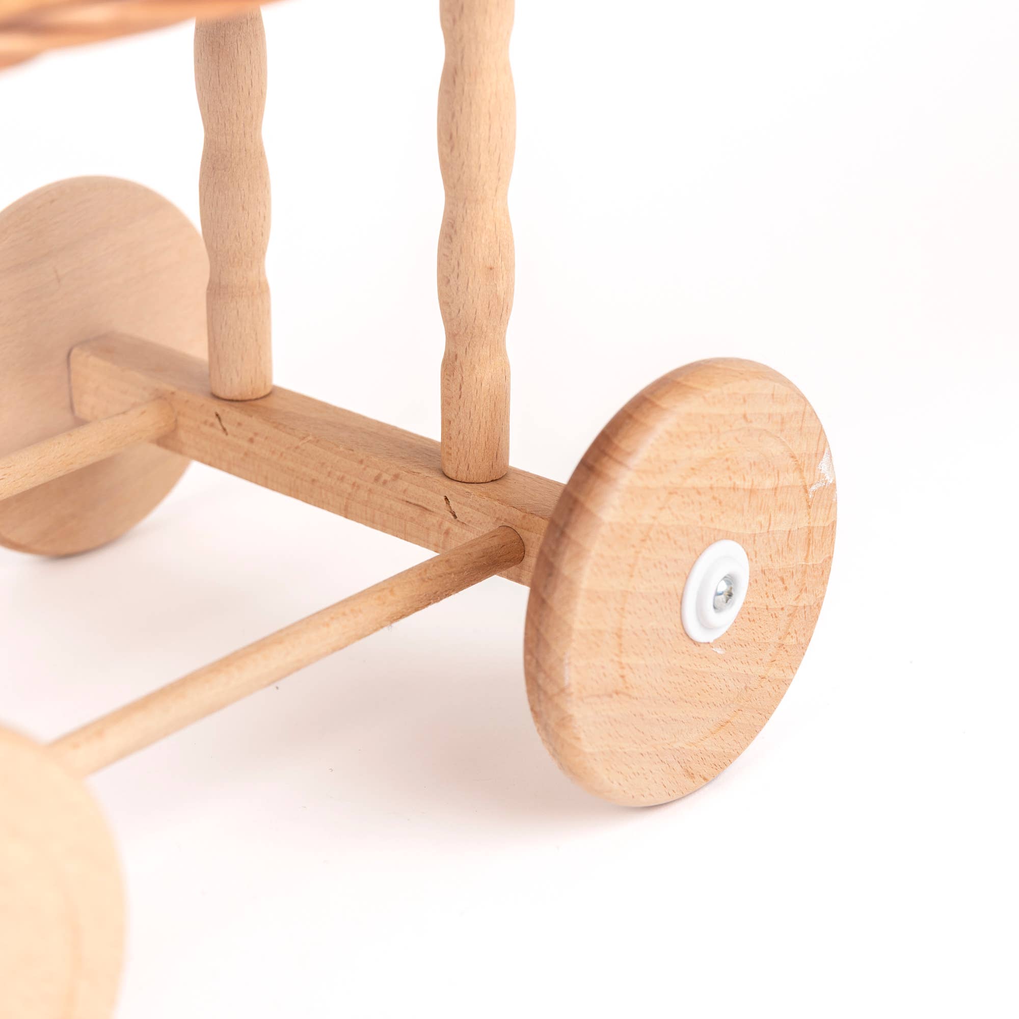 Wicker Pram Eggshell EgmontTAYLOR + MAX