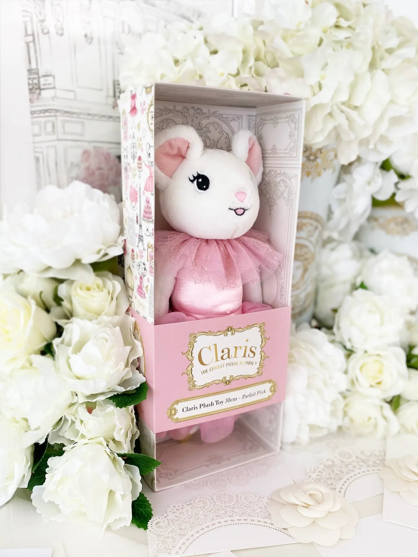 Claris The Chicest Mouse - TAYLOR + MAX