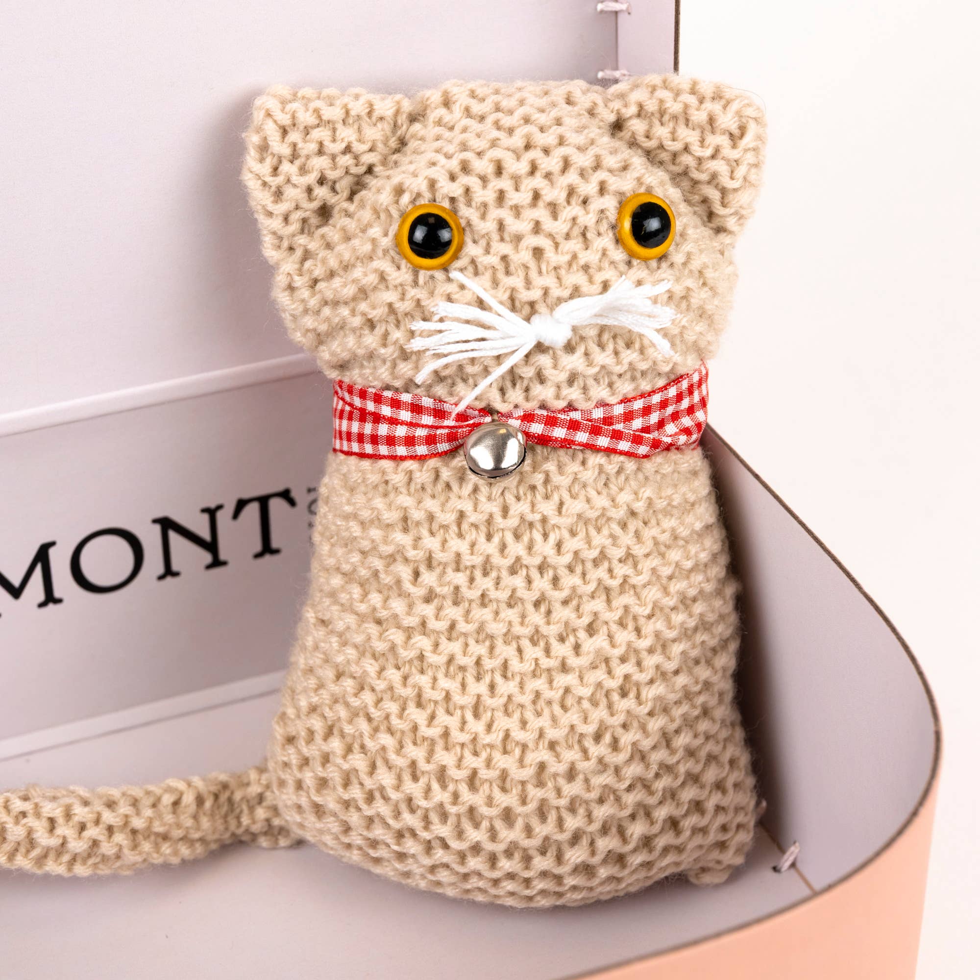 Beginner Wool Crocheting Cat Egmont