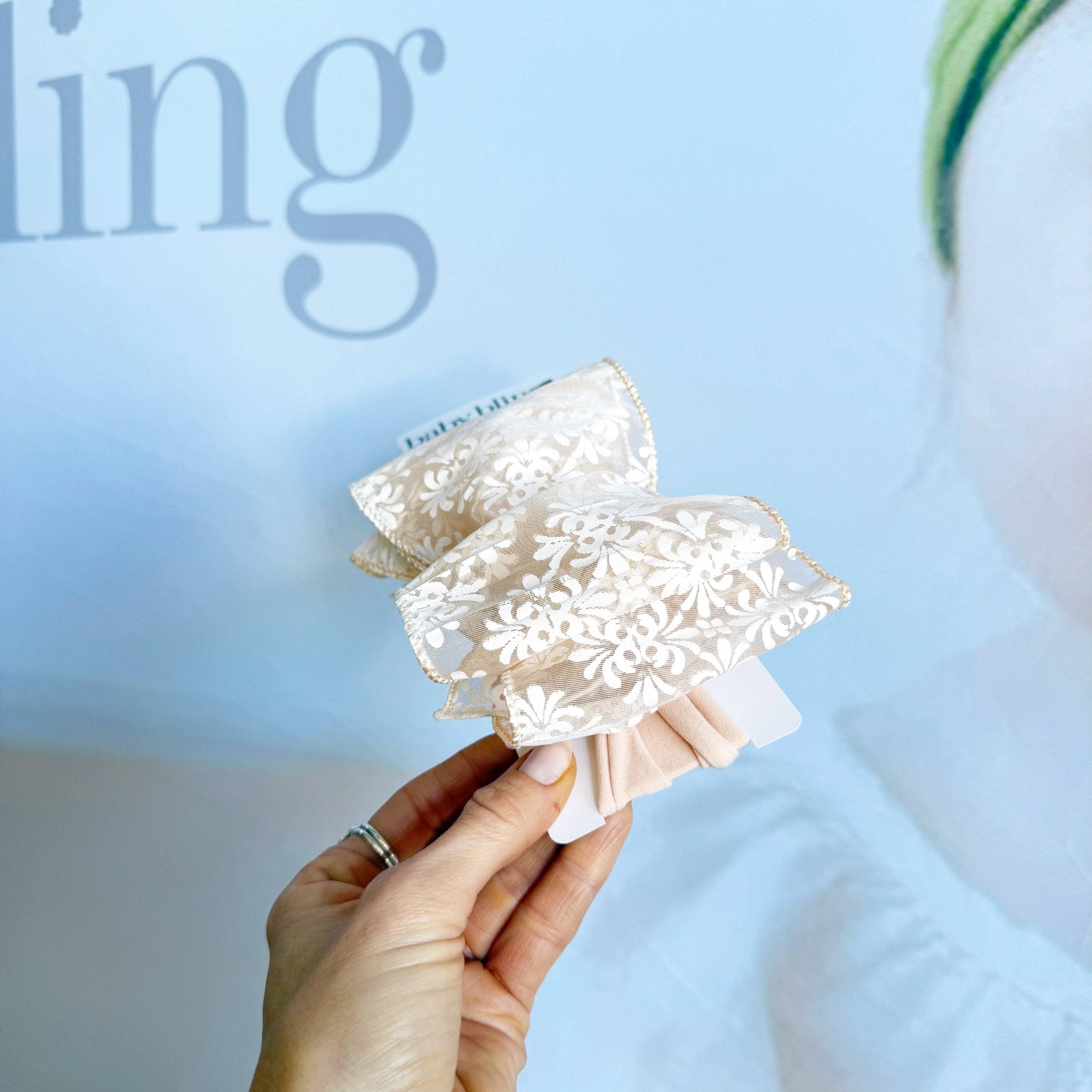 Classic Bow | white Floral Baby Bling BowsTAYLOR + MAX