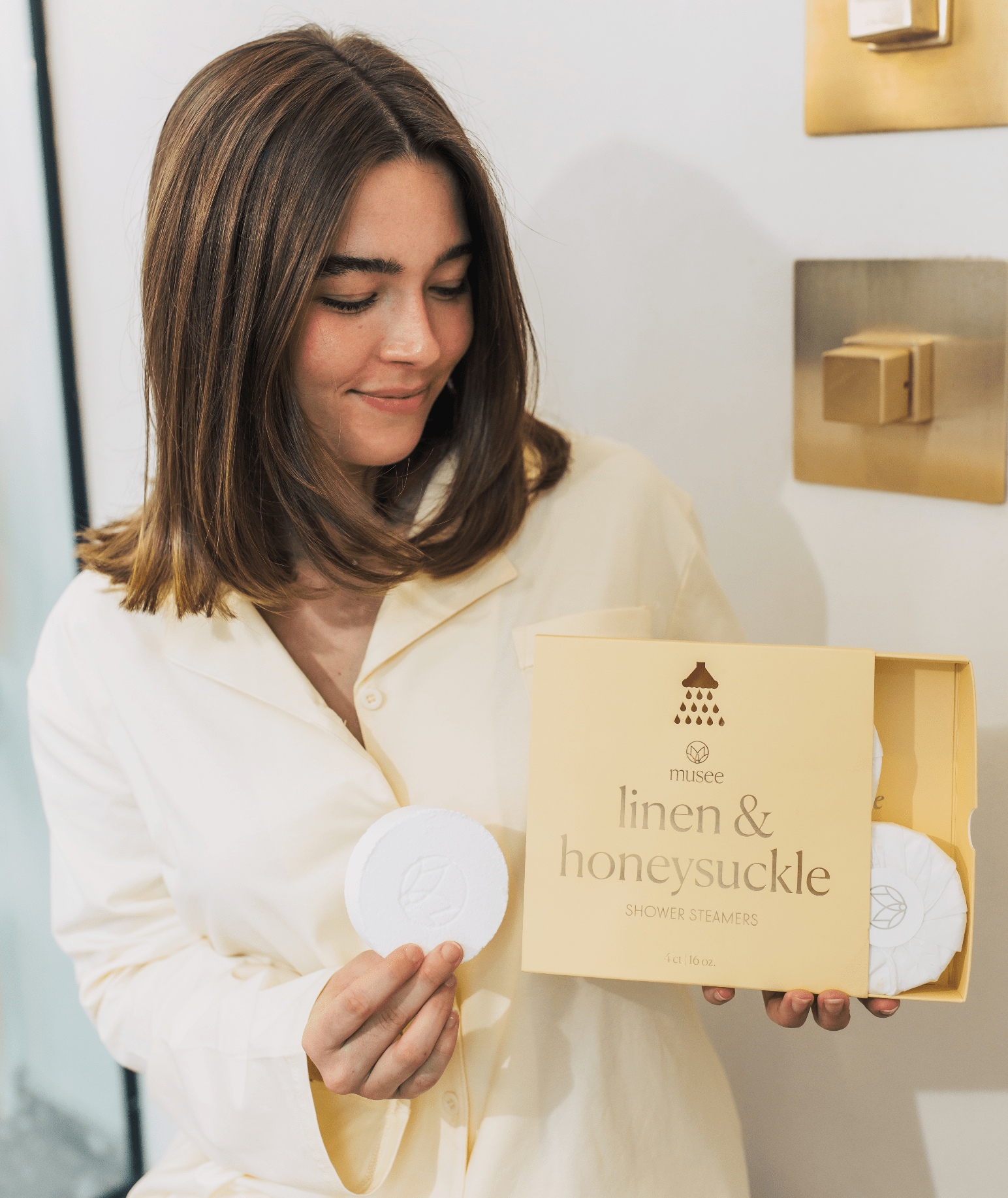 Linen & Honeysuckle Shower Steamers ApothecaryMuseeTAYLOR + MAX