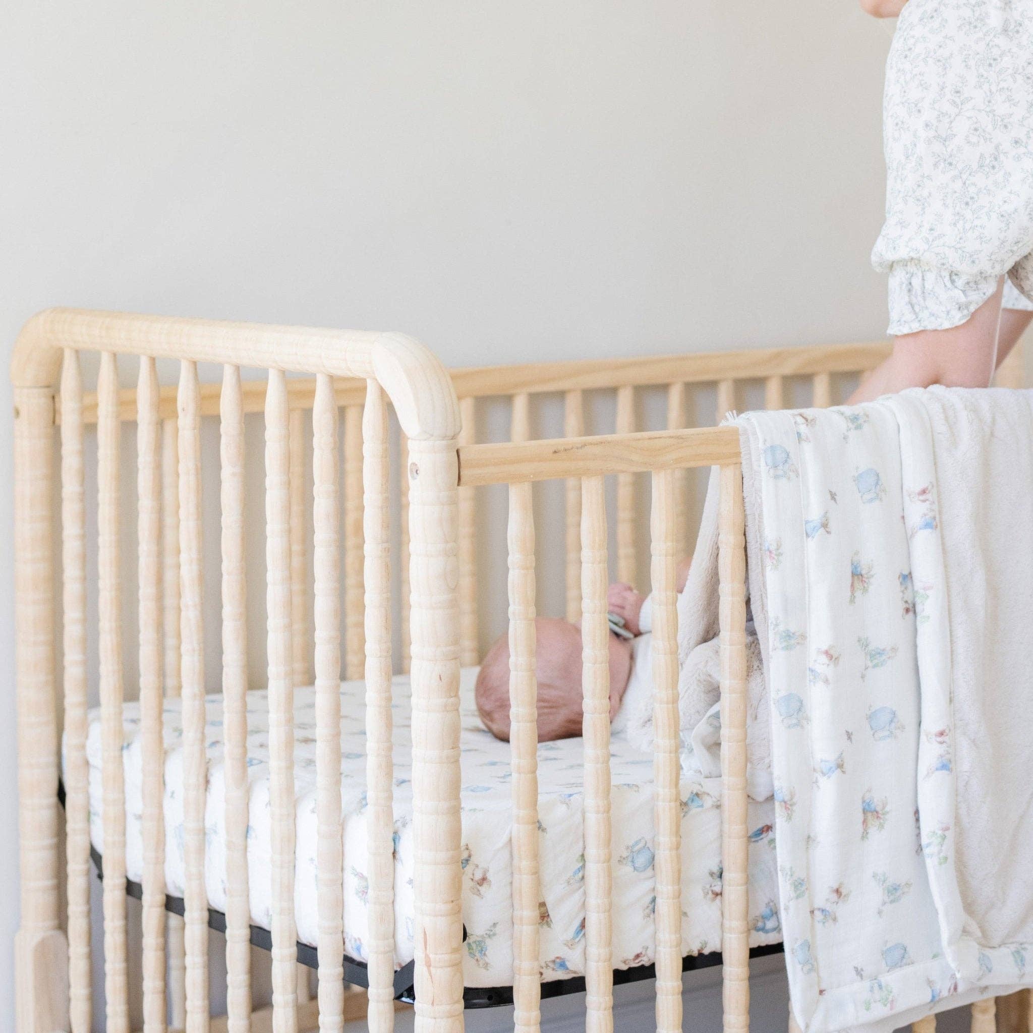 PETER RABBIT™ COTTON MUSLIN CRIB SHEETS: Boy SaranoniTAYLOR + MAX