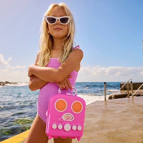Beach Sounds Candy Pink Retro Radio RadiosTAYLOR + MAXTAYLOR + MAX